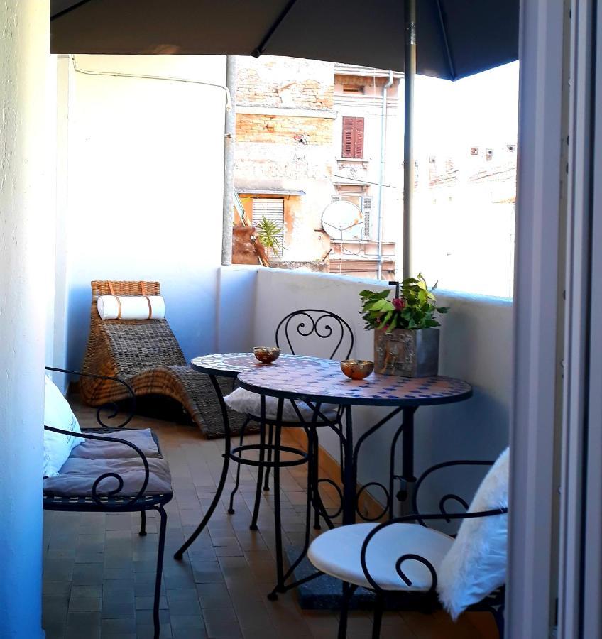 Luxury Old Town Apartment Pula Buitenkant foto