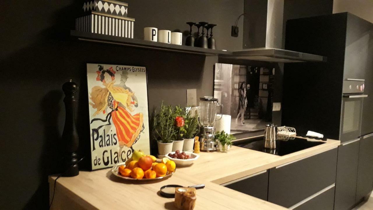 Luxury Old Town Apartment Pula Buitenkant foto